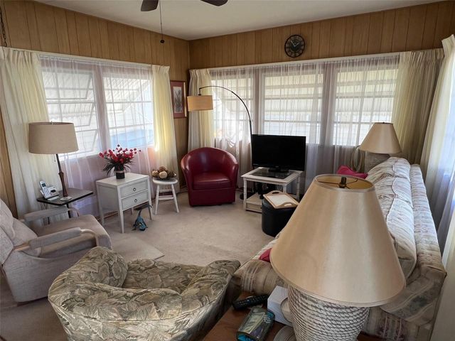 12674 SEMINOLE BOULEVARD M14, Largo, FL 33778