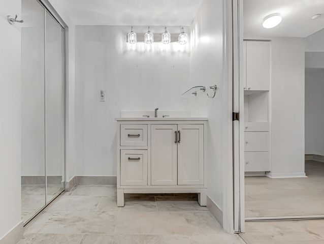 2105 Lavers Circle 306, Delray Beach, FL 33444