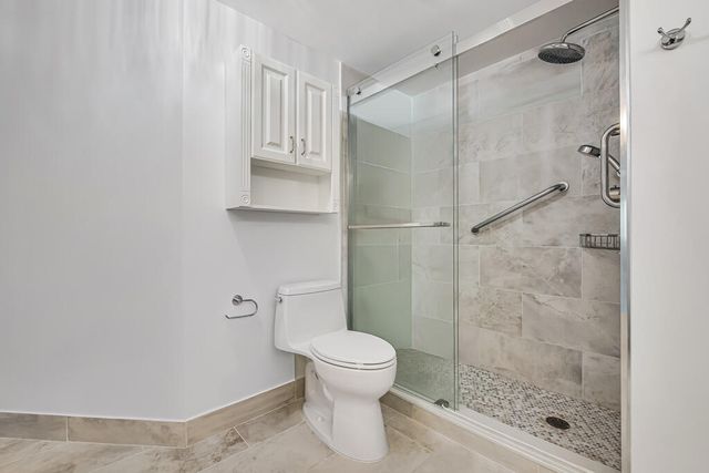 2105 Lavers Circle 306, Delray Beach, FL 33444