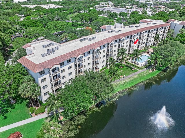 2105 Lavers Circle 306, Delray Beach, FL 33444