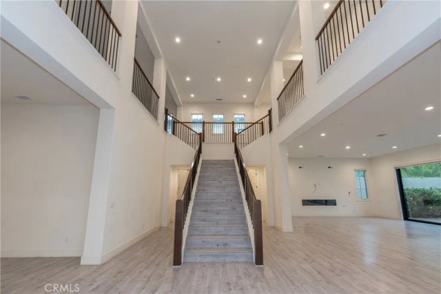 93 Spacial, Irvine, CA 92618