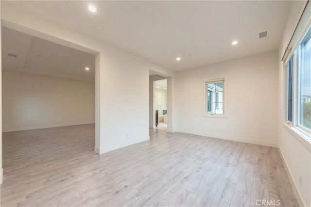 93 Spacial, Irvine, CA 92618