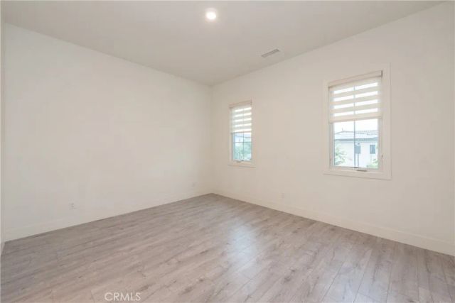 93 Spacial, Irvine, CA 92618