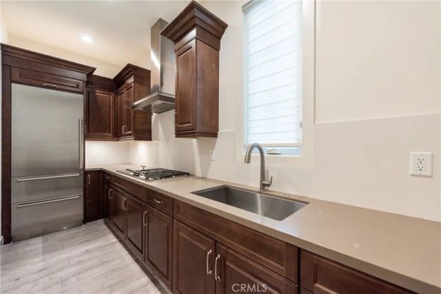 93 Spacial, Irvine, CA 92618