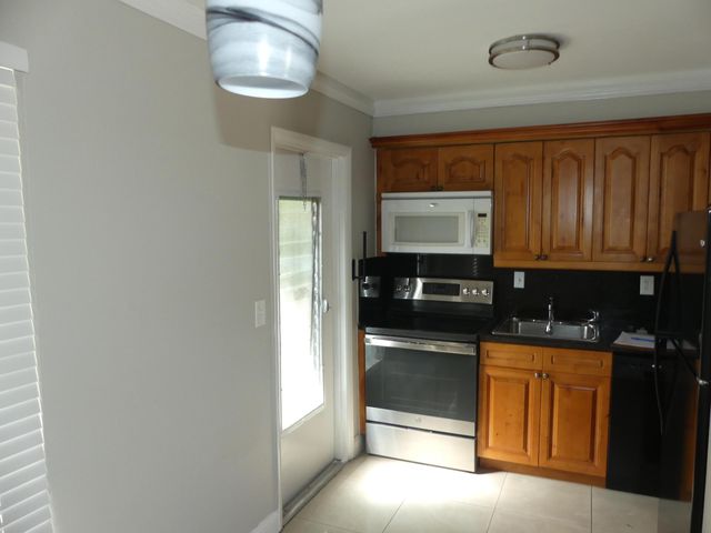 2247 Taylor Street 1-8, Hollywood, FL 33020