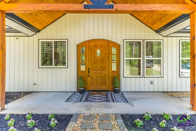 3270 Hamlin Road, Lizella, GA 31052