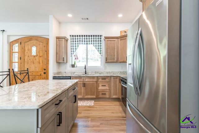 3270 Hamlin Road, Lizella, GA 31052