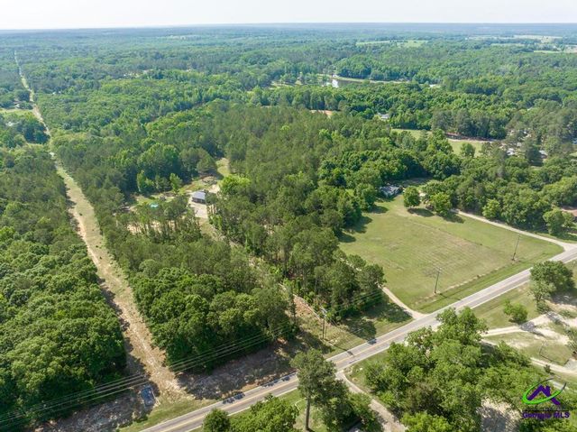 3270 Hamlin Road, Lizella, GA 31052
