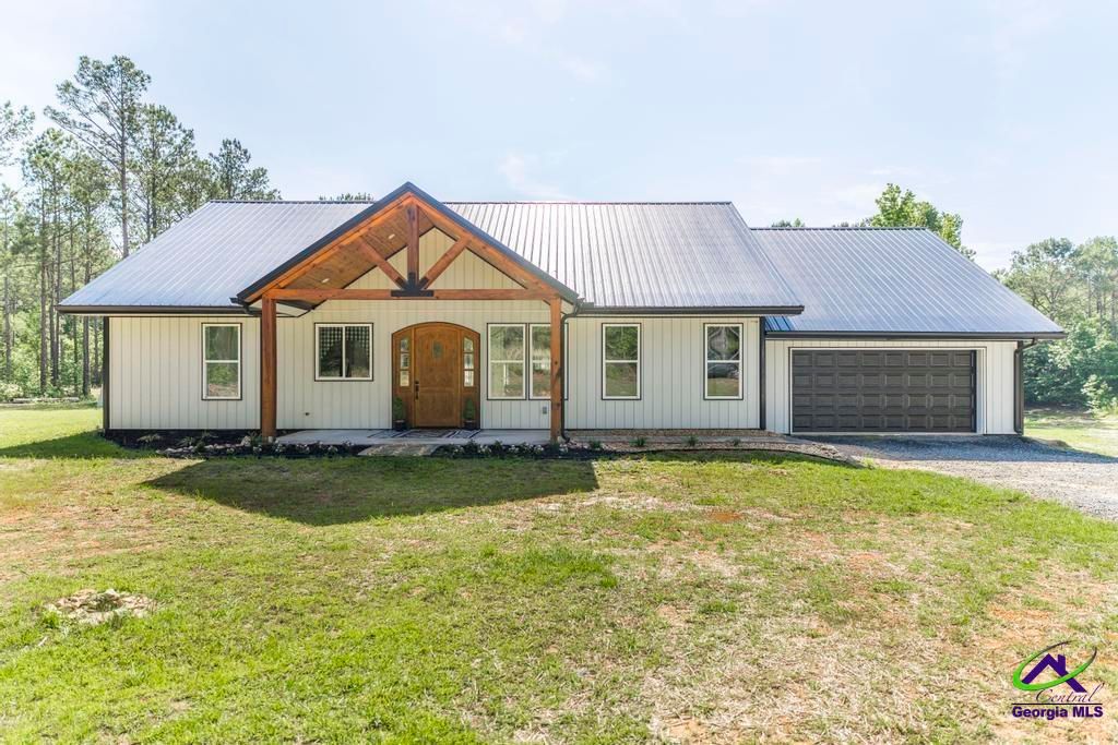 3270 Hamlin Road, Lizella, GA 31052