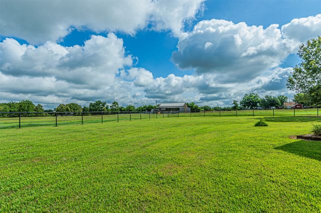 4671 FM 1504, Wills Point, TX 75169