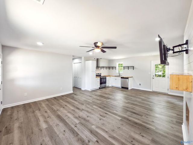 434 Waverly Hills Road, Grant, AL 35747