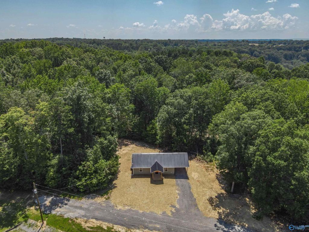 434 Waverly Hills Road, Grant, AL 35747
