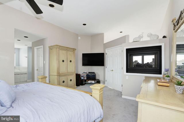 5213 OCEAN DR S, Brigantine, NJ 08203