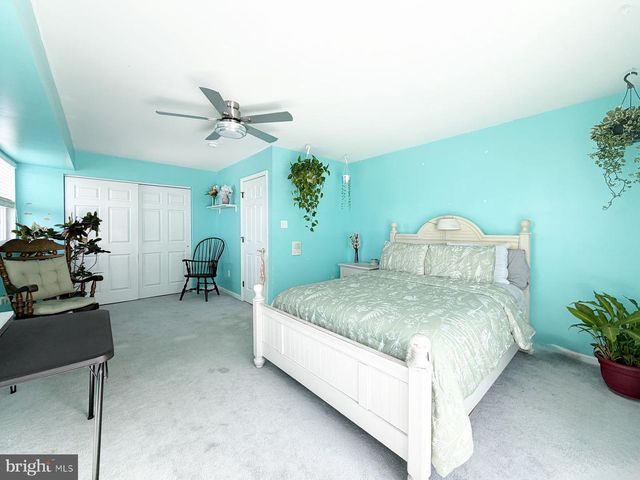 5213 OCEAN DR S, Brigantine, NJ 08203