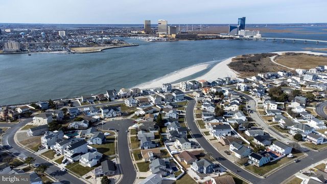 5213 OCEAN DR S, Brigantine, NJ 08203