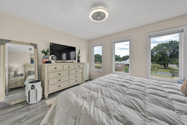 140 W Calhoun ST, Salem, VA 24153
