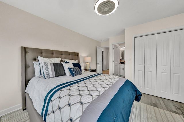 140 W Calhoun ST, Salem, VA 24153