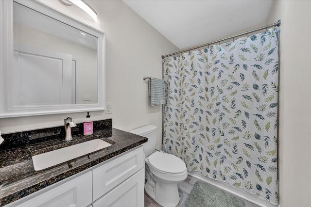 140 W Calhoun ST, Salem, VA 24153