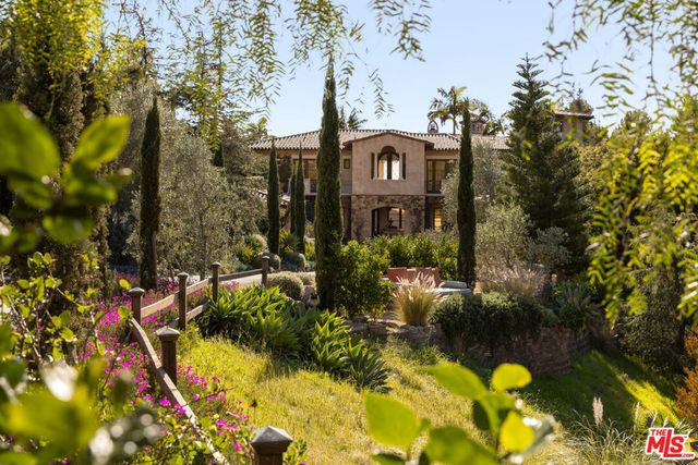 3091 Hidden Valley Lane, Montecito, CA 93108