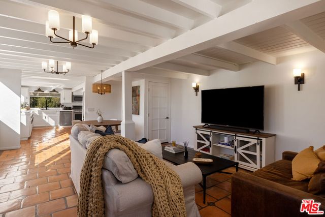 3091 Hidden Valley Lane, Montecito, CA 93108