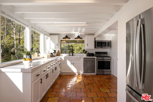 3091 Hidden Valley Lane, Montecito, CA 93108