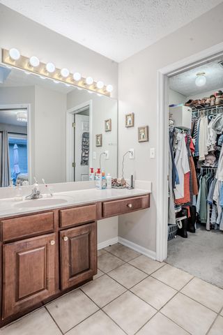 2848 Gateway Park Lane, Lexington, KY 40511