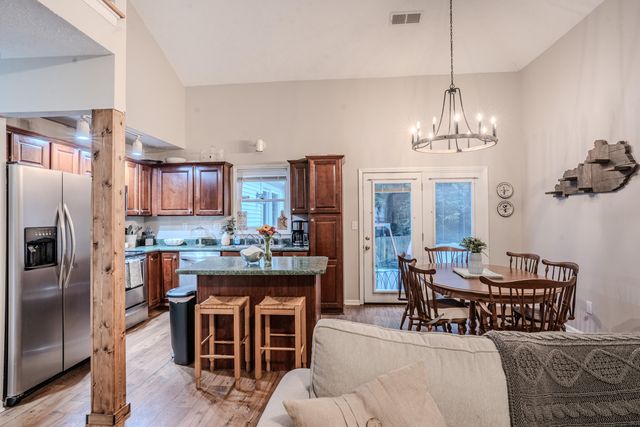 2848 Gateway Park Lane, Lexington, KY 40511
