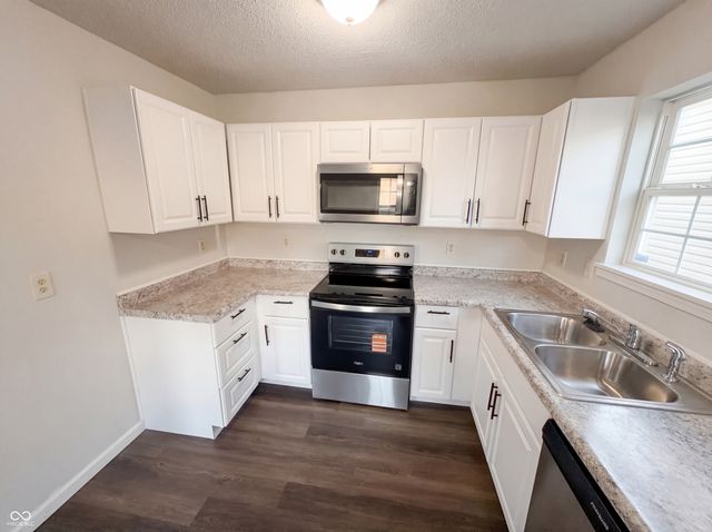 6654 Hazelhatch Drive, Indianapolis, IN 46268