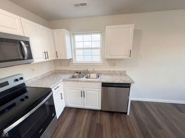 6654 Hazelhatch Drive, Indianapolis, IN 46268