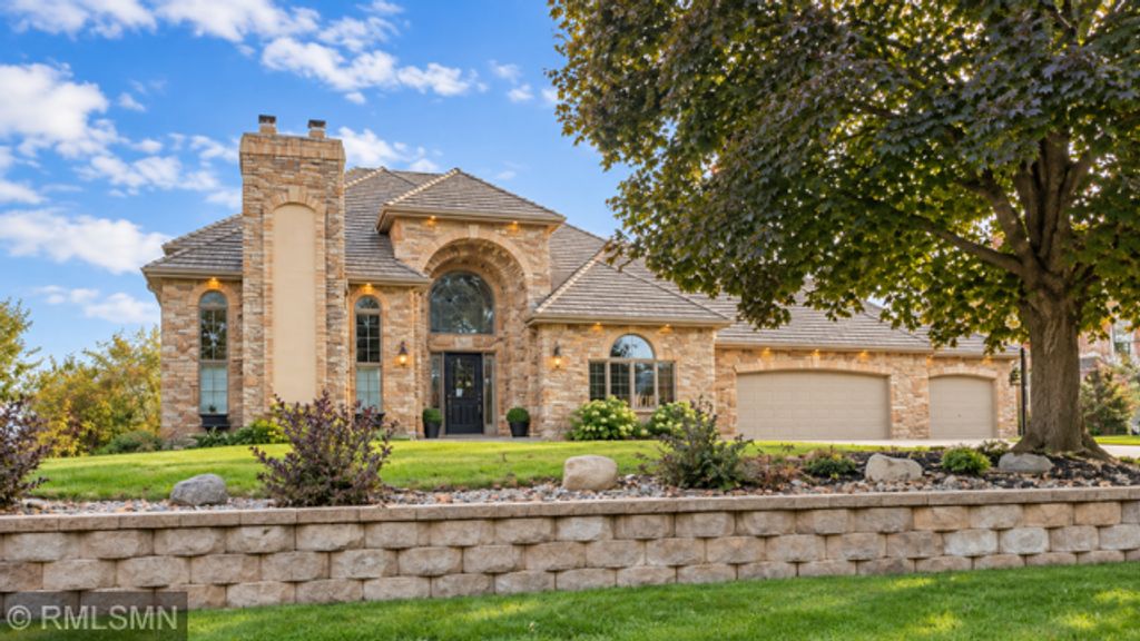 9405 Wedgewood Drive, Woodbury, MN 55125 — exterior