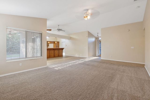 2505 W Delta Court, Visalia, CA 93291