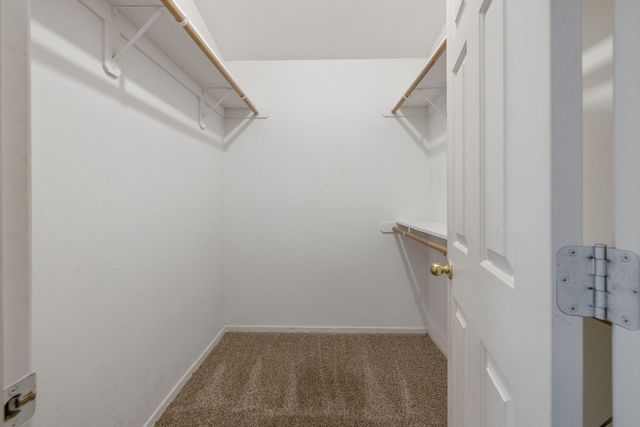 2505 W Delta Court, Visalia, CA 93291