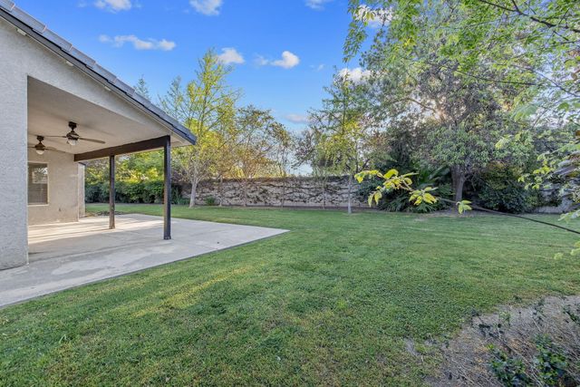 2505 W Delta Court, Visalia, CA 93291