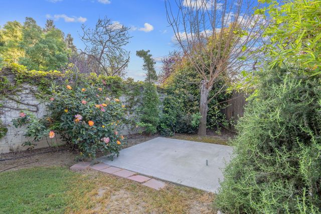 2505 W Delta Court, Visalia, CA 93291