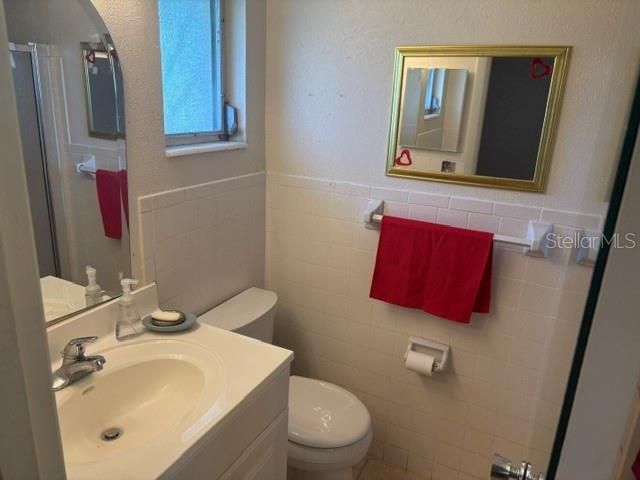 2450 TERRY LN, Sarasota, FL 34231