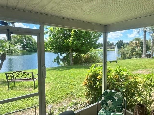2450 TERRY LN, Sarasota, FL 34231