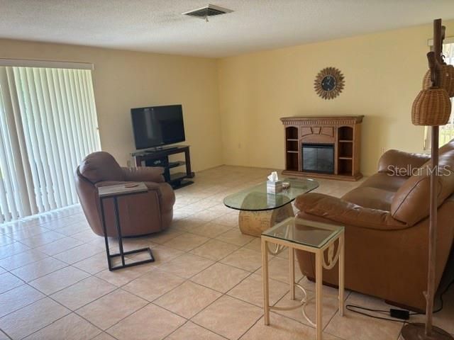 2450 TERRY LN, Sarasota, FL 34231