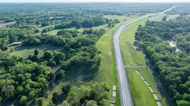 951 S Loop 7, Athens, TX 75752