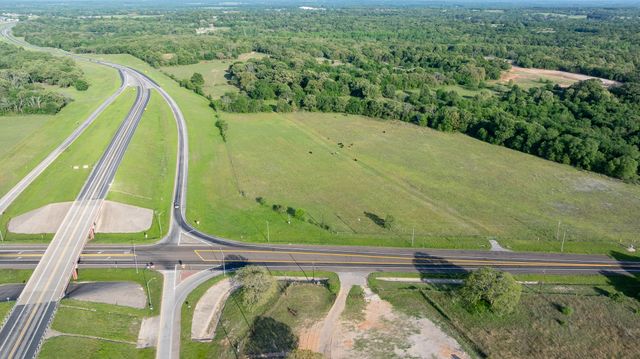 951 S Loop 7, Athens, TX 75752