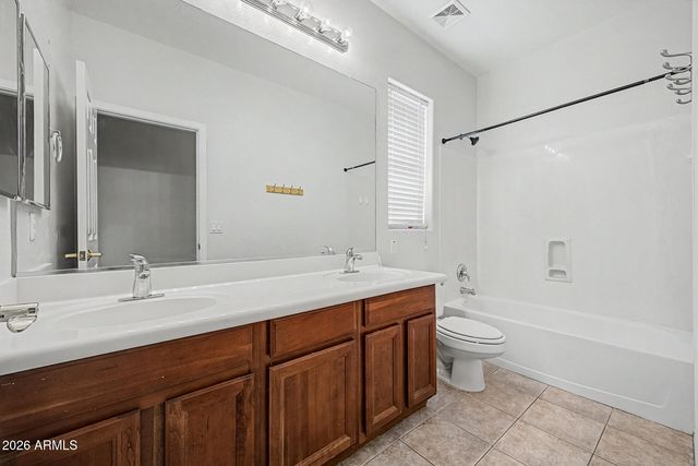 2395 S WHETSTONE Place, Chandler, AZ 85286