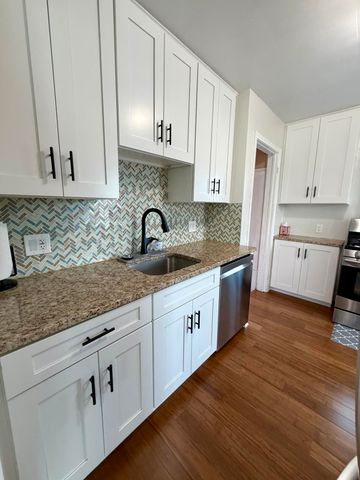 683 Bowers Street, Clawson, MI 48017