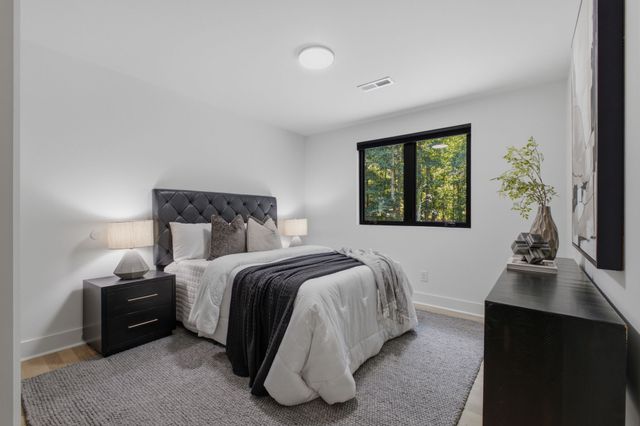 1084 Garton Road, Burns, TN 37029