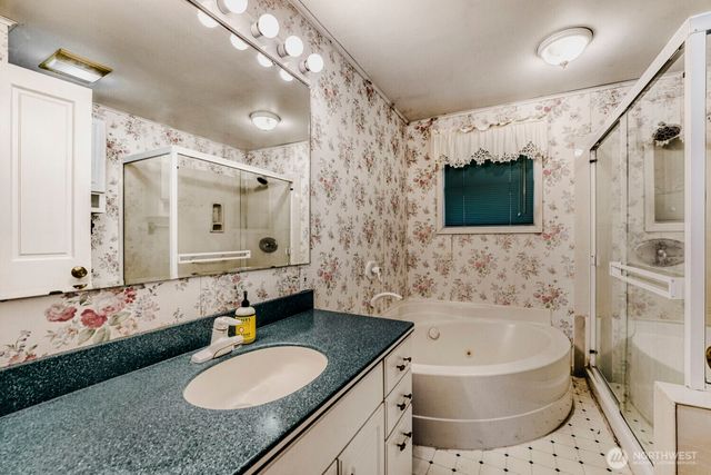 31222 22nd Avenue SW, Federal Way, WA 98023