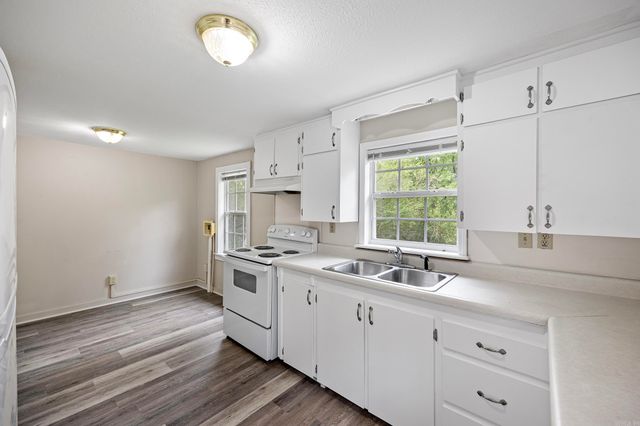 805 Ray Road, Clarksville, AR 72830