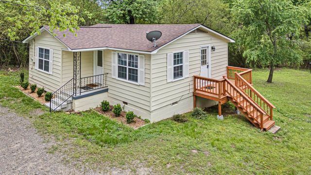 805 Ray Road, Clarksville, AR 72830