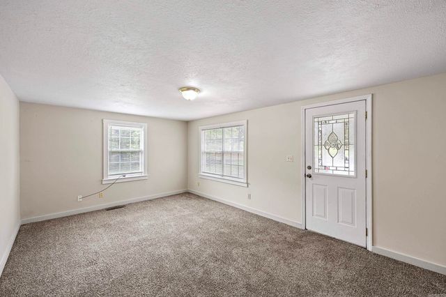 805 Ray Road, Clarksville, AR 72830