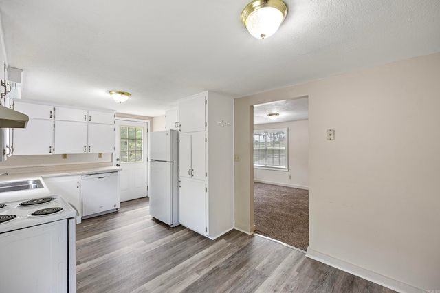 805 Ray Road, Clarksville, AR 72830