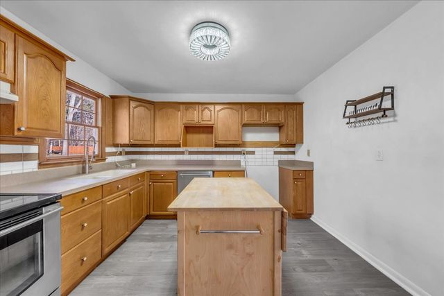 104 Foxland Dr, Smyrna, TN 37167