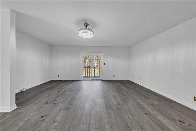 104 Foxland Dr, Smyrna, TN 37167