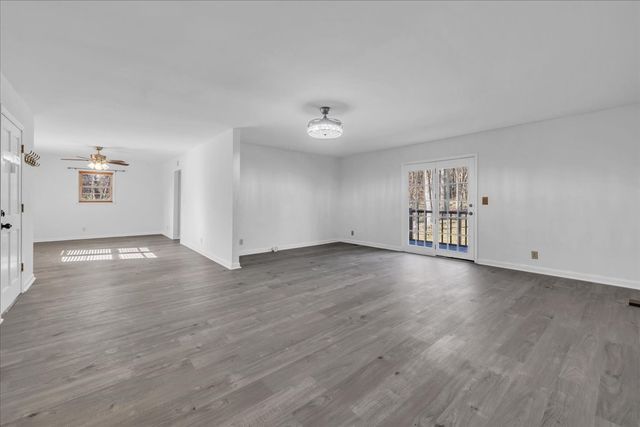 104 Foxland Dr, Smyrna, TN 37167